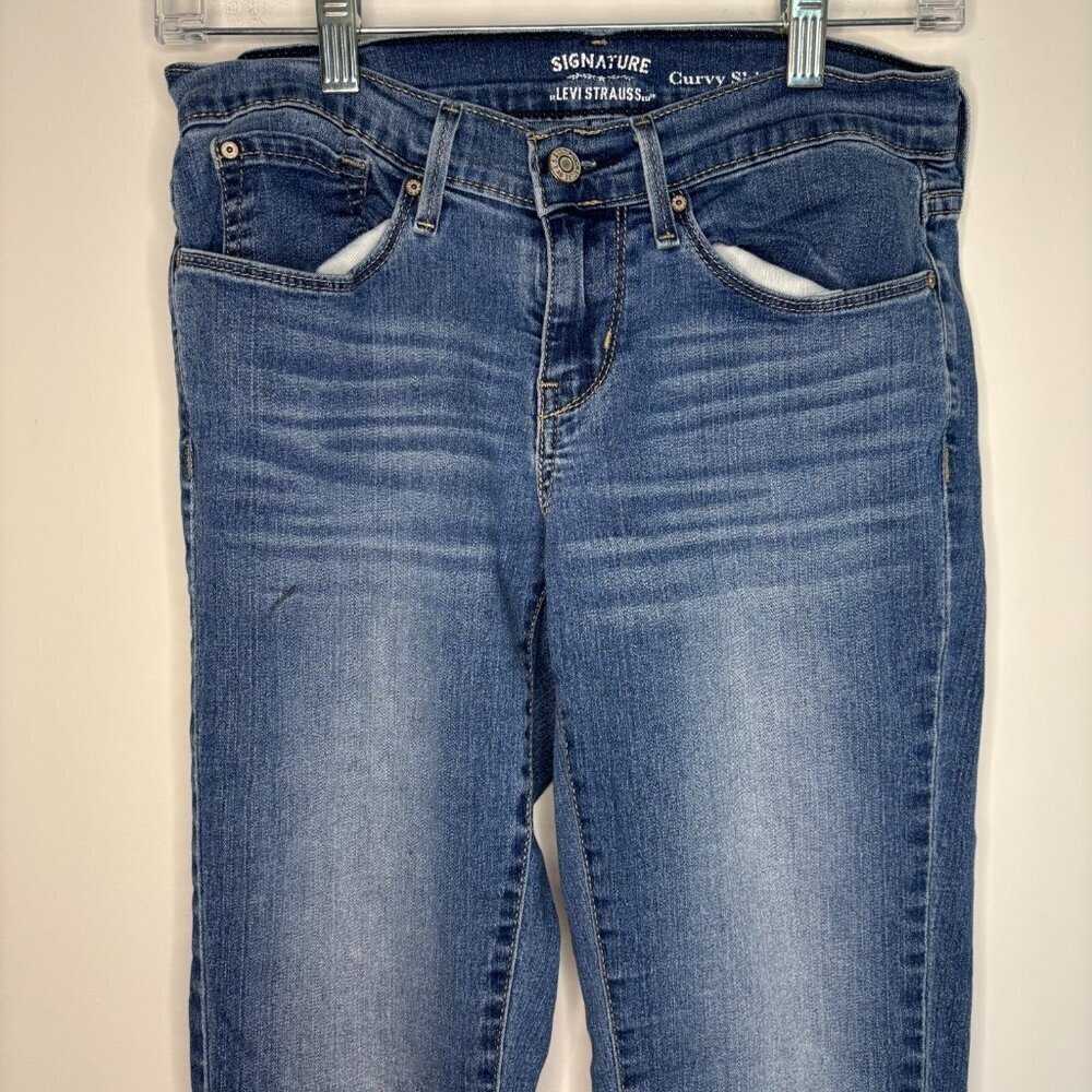 SIGNATURE by LEVI STRAUSS Curvy Skinny Jean Womens 27"W X34"L Light Wash Denim
